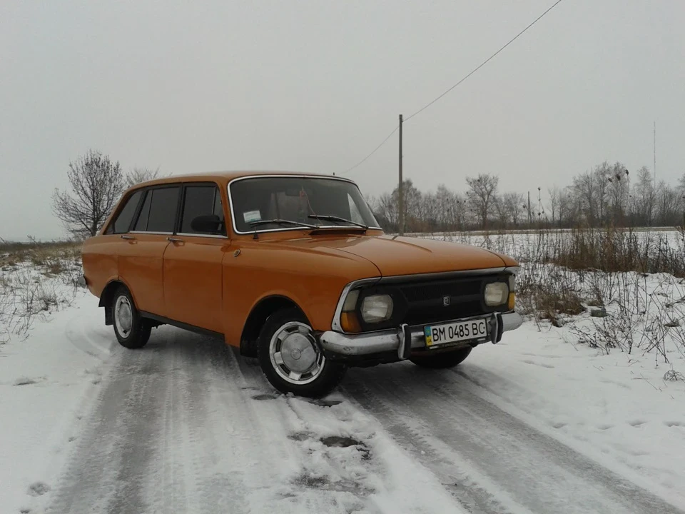 Перші фотографії з новими номерами.
