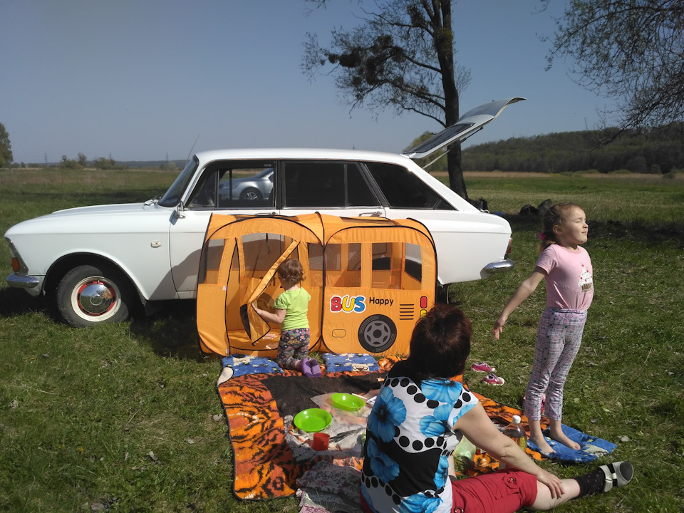 Травневі свята відкатали 3
