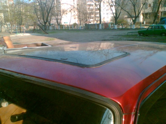 Врізання люка в дах Дракона. 3