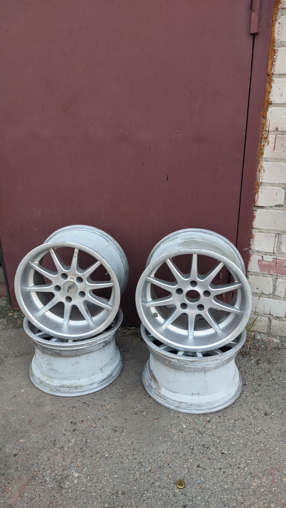 Літні диски AEZ Radon (R916) 16x9j 1