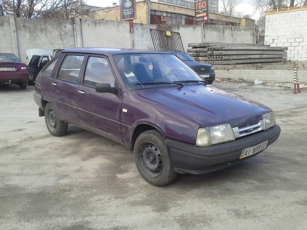 Продам ІЖ 2126, 2002 рік випуску 4