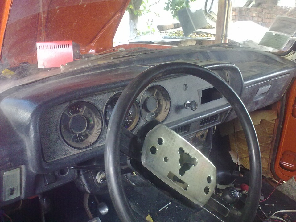 Панель від АЗЛК 2140 3
