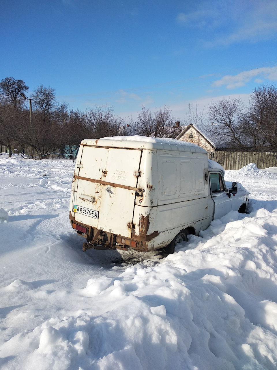 Зима триває 4