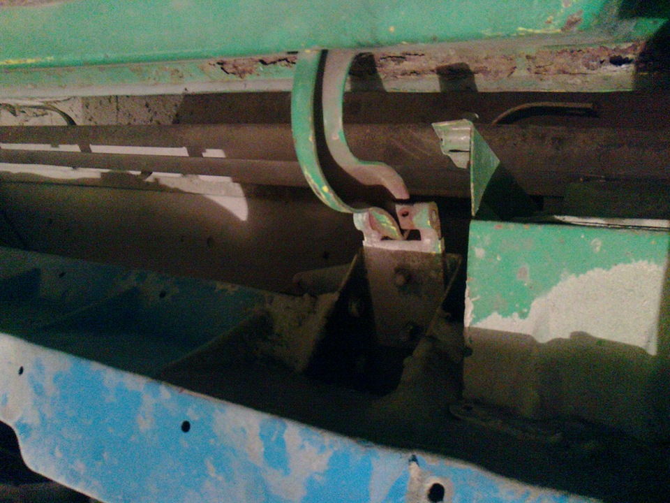 Кріплення капота з м2140 2