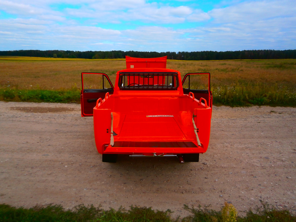 фото авто на природі в кольорі 2
