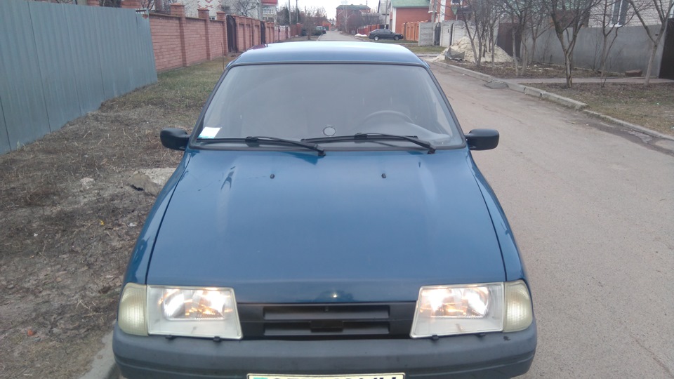 Рішітка радіатора 3