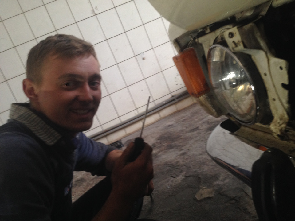 Встановлення біксенону. 1