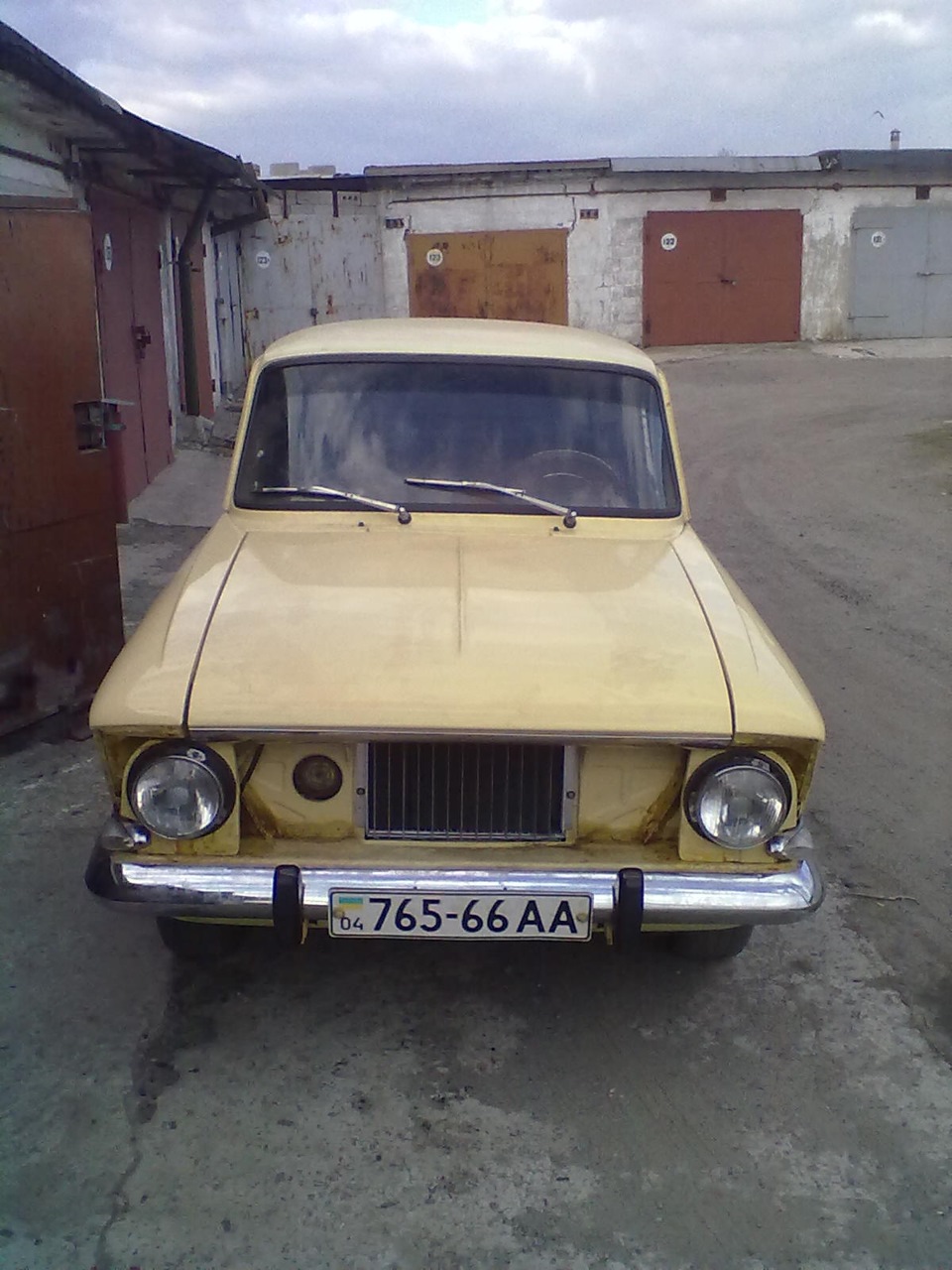 Виїхав 1