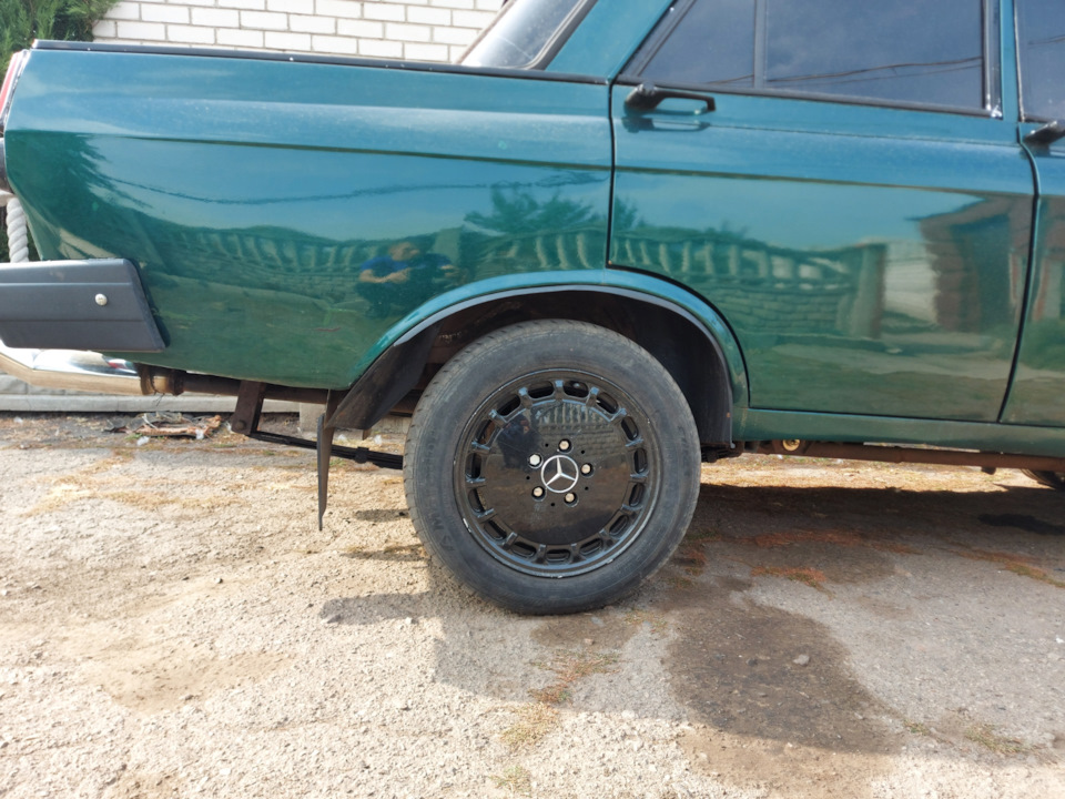 Підняв задок. 3