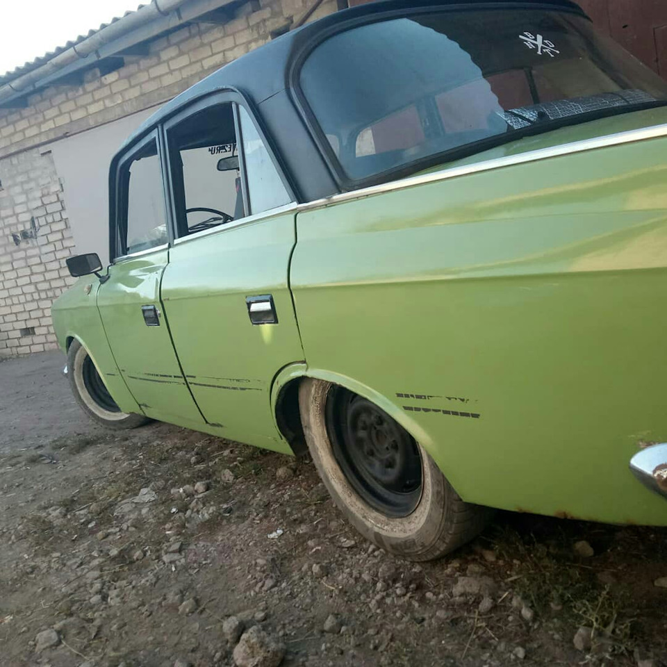 Потрібно допомогти вибрати 1