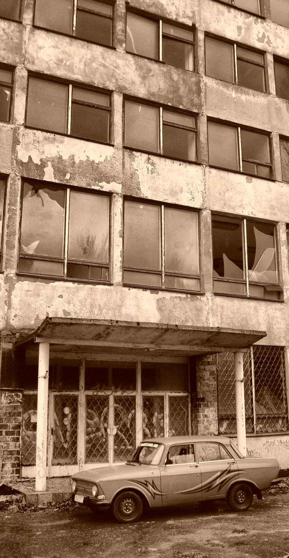 Фотосет: Frankenshtein в покинутій зоні. Ч3