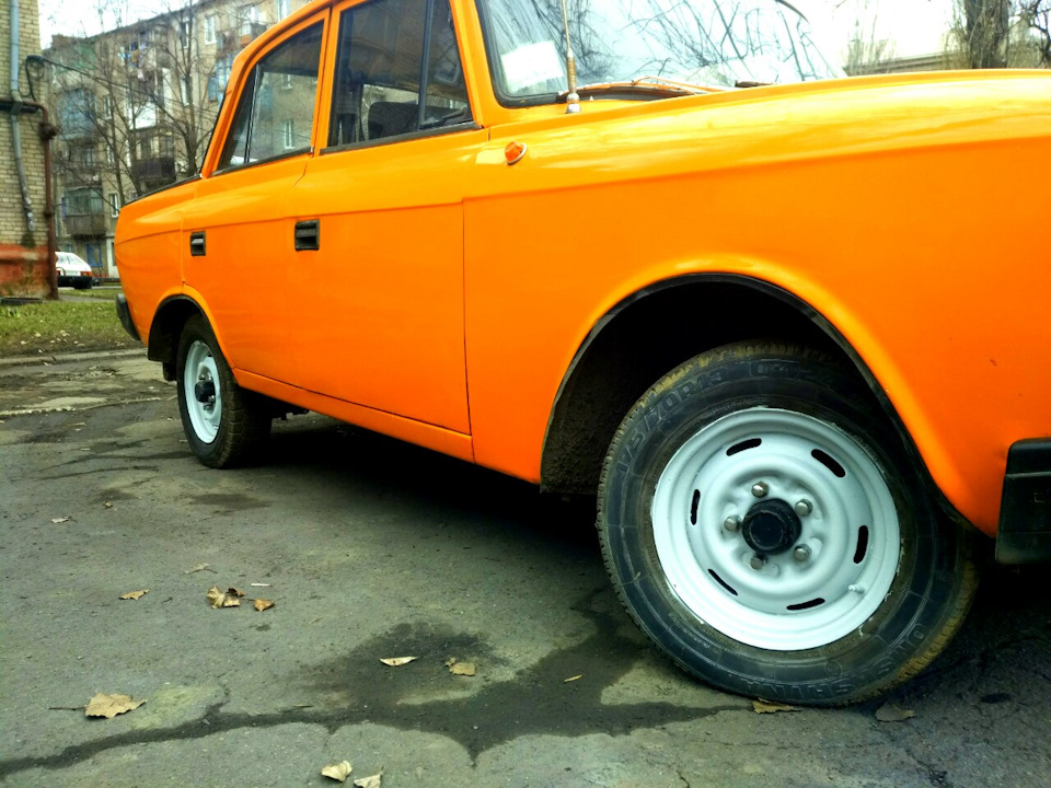 Така ось вона на негарних дисках 1