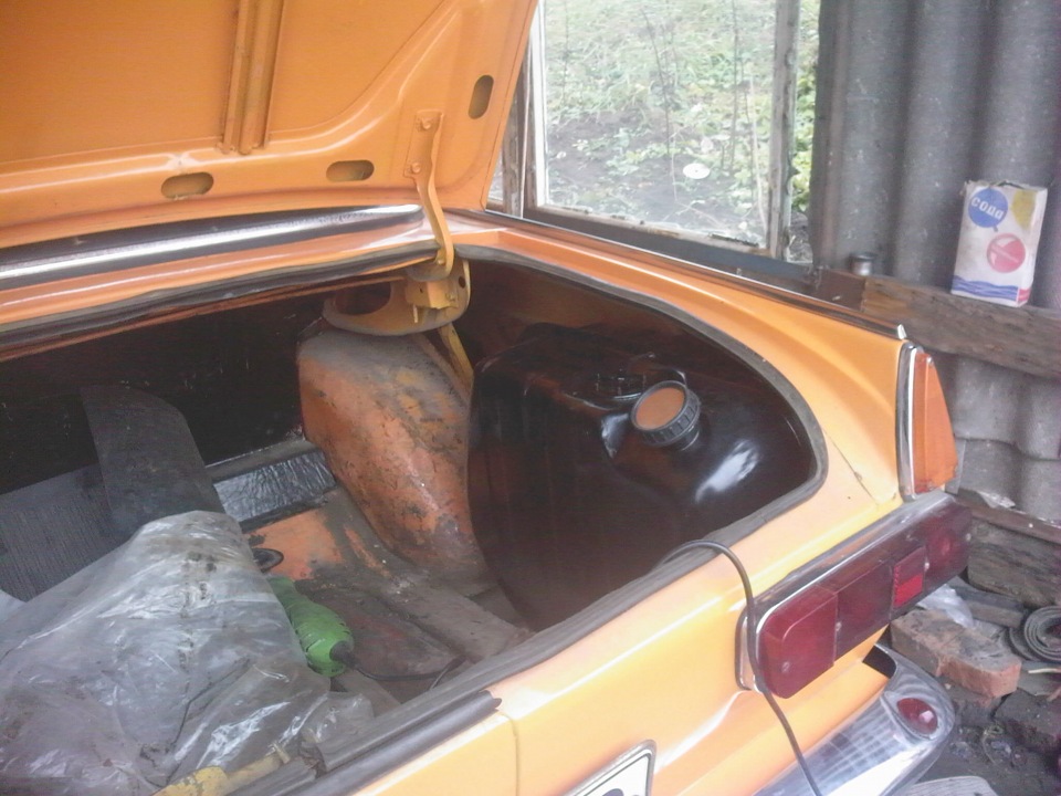 Бензобак 3