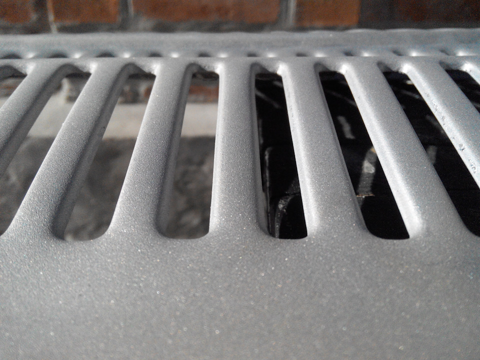 Піскострум і фарбування решітки, перша примірка фари (з лінзою) і проба світла (лінзи в москвич 412 продовження!) 2