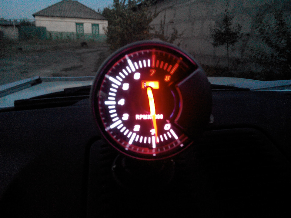 Установка тахометра KETGAUGE 60мм у москвича, а також проблема і рішення стрілки, що сіпається! 1