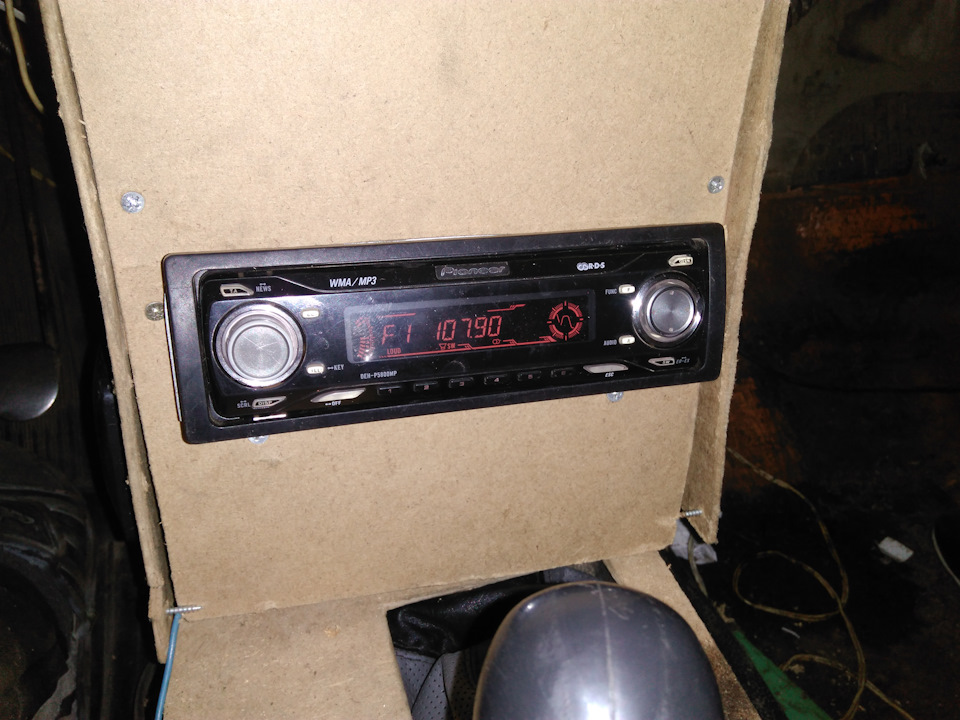 pioneer-deh-p5800mp на кулі 1