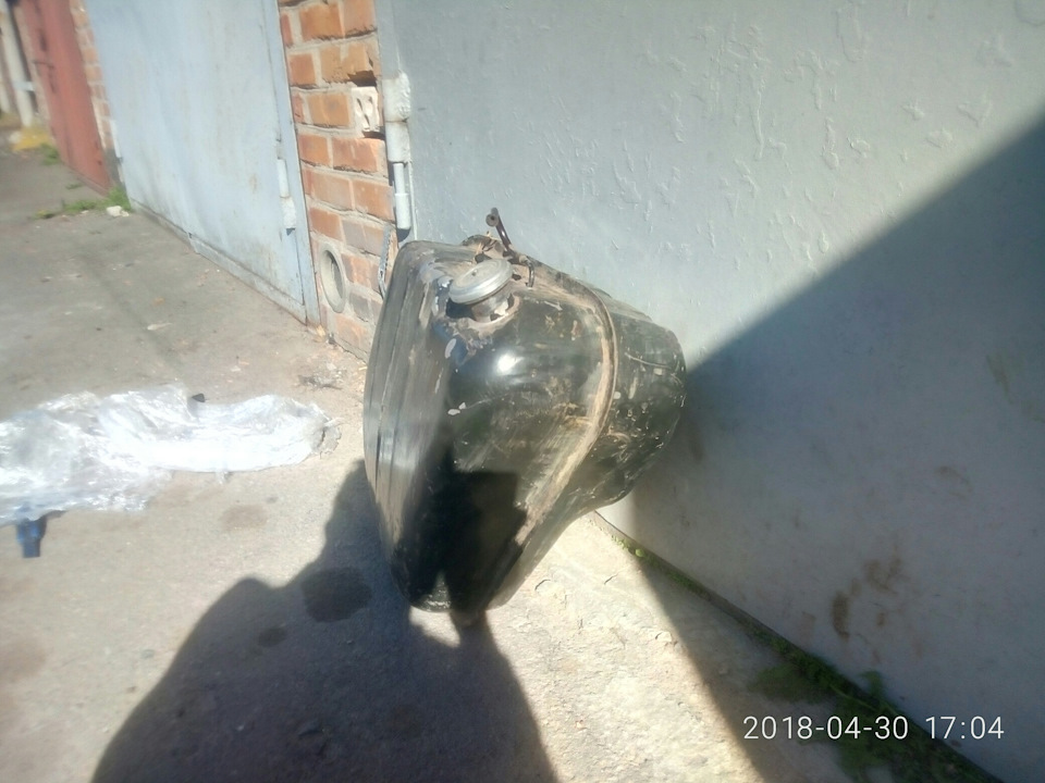 Бензобак від класики 2