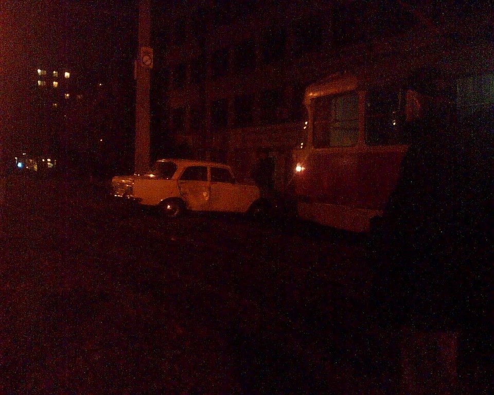 І був політ стрімкий порушений, підбили нас нишком... 1