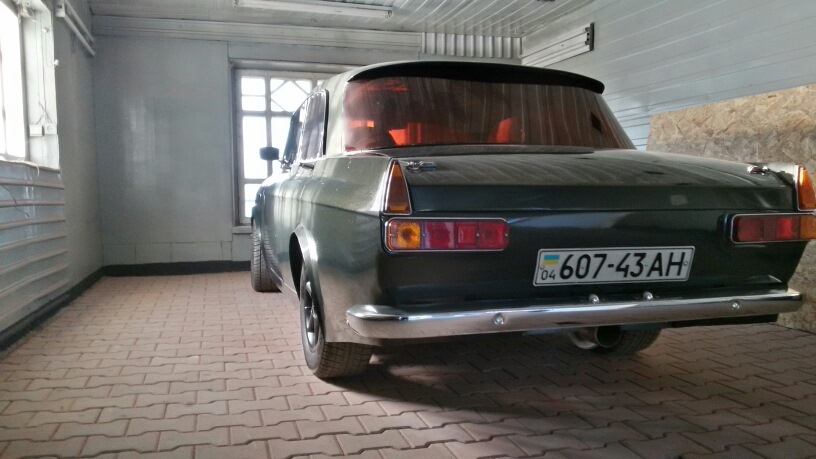 В оновленому гаражі 2