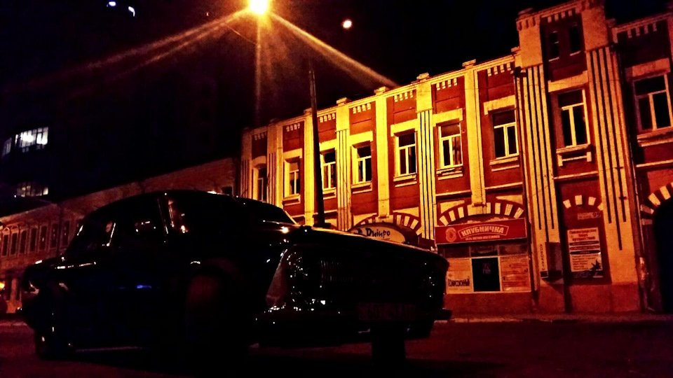 Викотив у місто 2