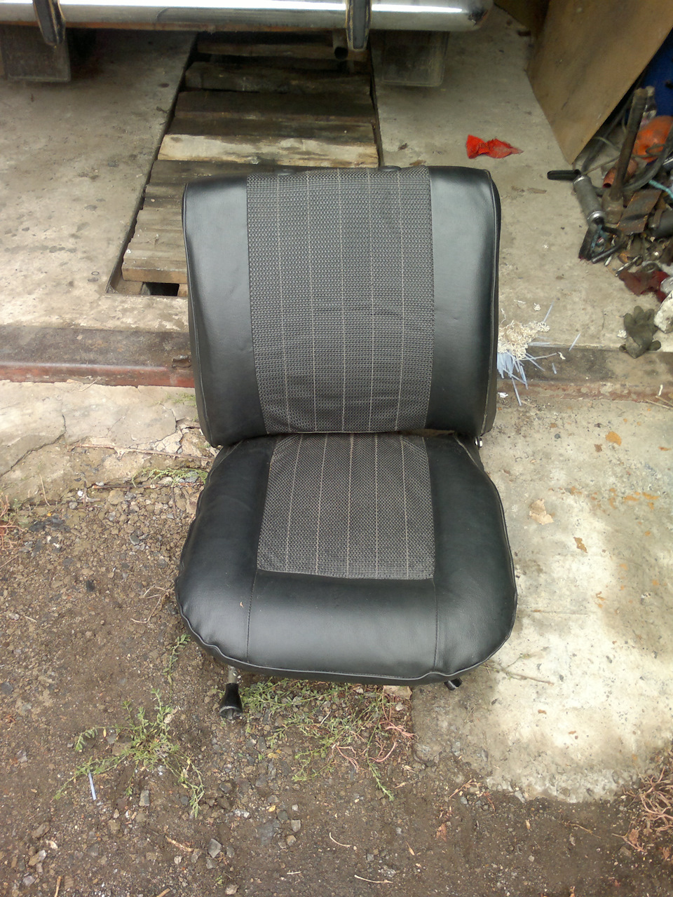 Реконструкція передніх сидінь 1