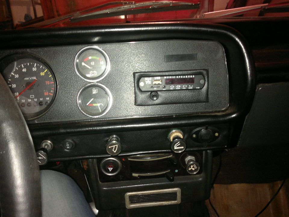 Запилив радіо та MP3 1
