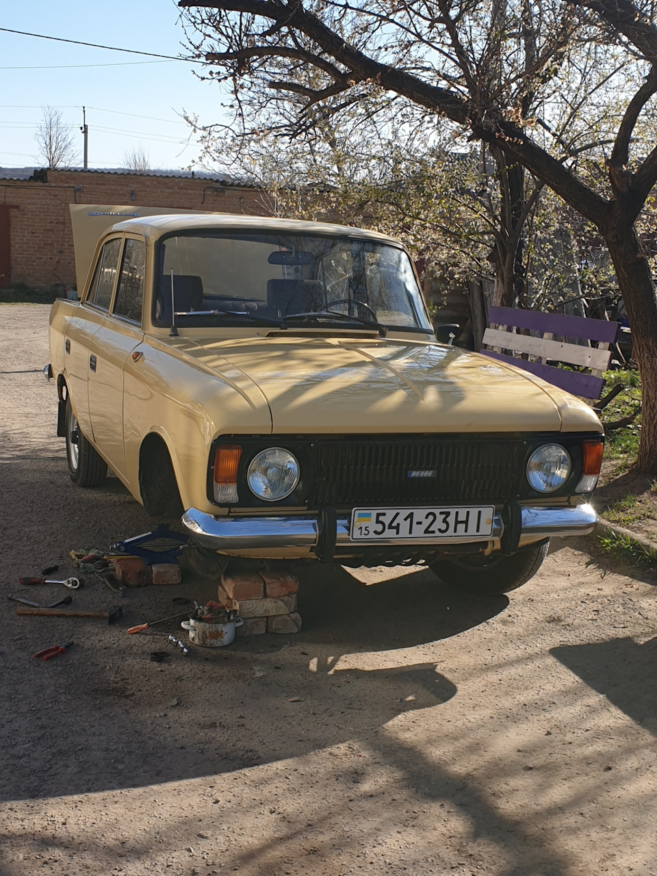 Весна йде 2