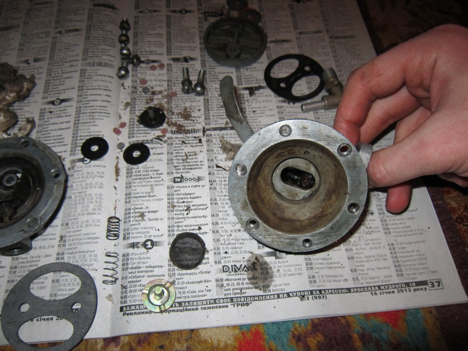 Автентичний бензонасос 3