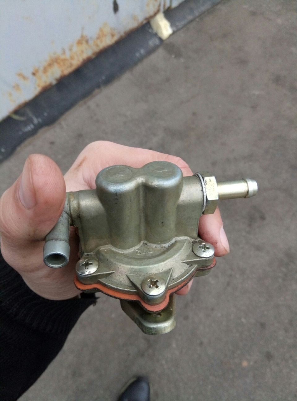 Бензонасос ... 4
