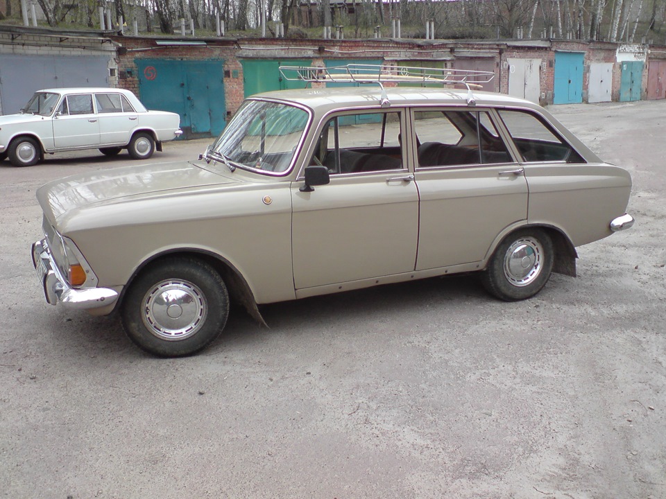 сьогодні бачив такого іж комбі з перших 1975 2