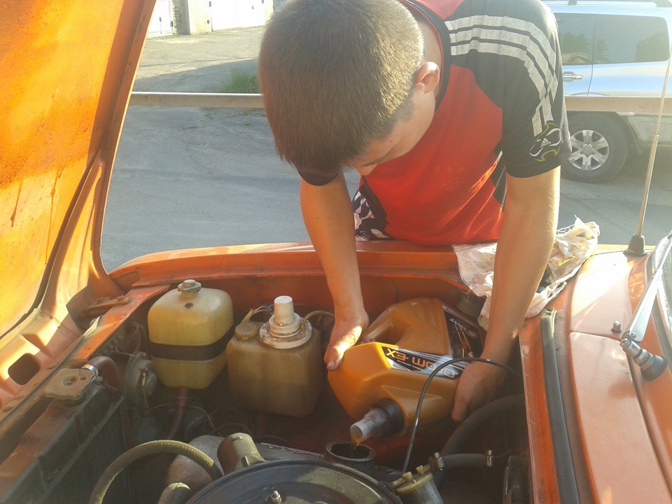 Змінив масло, прокладку клапанної кришки та проба присадки Mannol Motor doctor 5