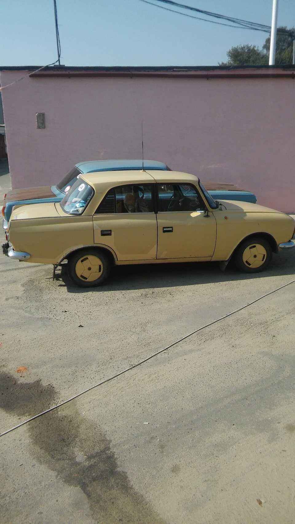 Зустріч клубу, Святкування 5-ти років LMC та приймання участі в Retro Auto&Moto Bazar Lviv. 3