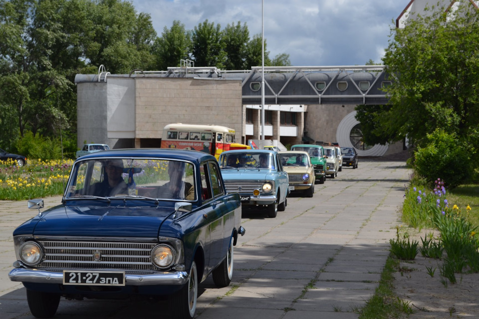 Вперше виїхала на ретро-пробіг +бонус 1