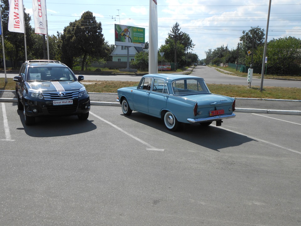 біля нових авто 4