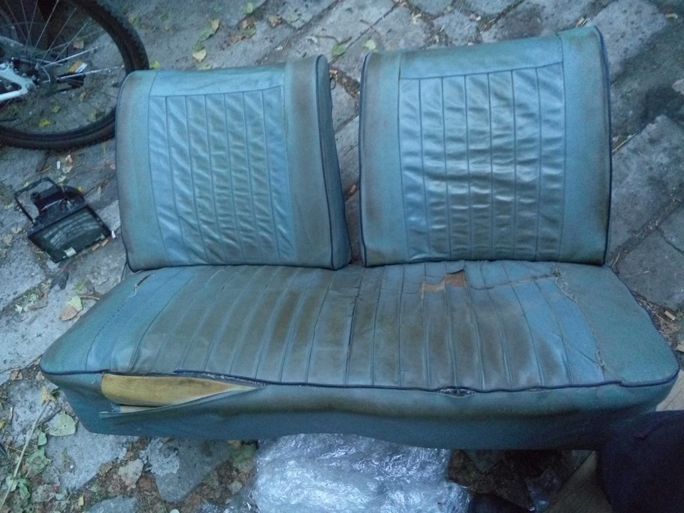 Передній диван від 408. 3