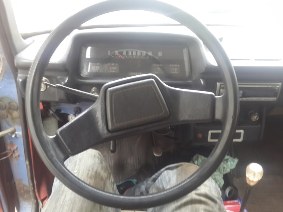 Руль від пізнього 2140 або SL 2