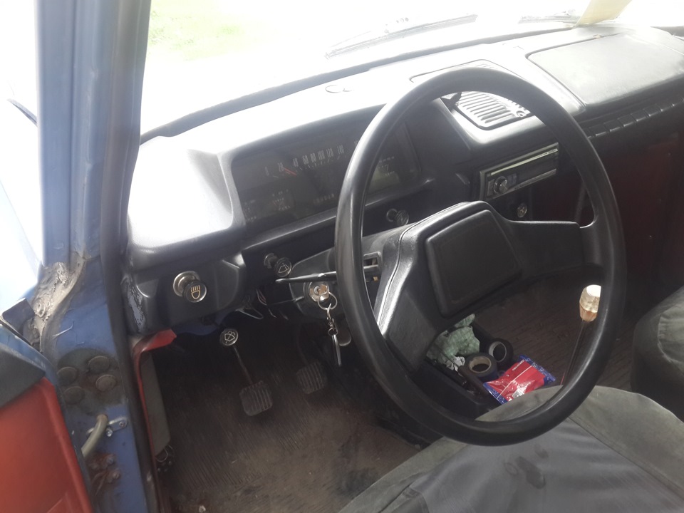 Руль від пізнього 2140 або SL 3