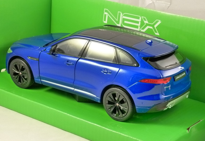 Ще один F-Pace цього разу 1/24 1