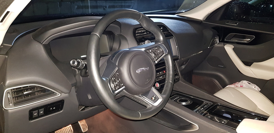 Руль від R-Sport встановлений 1