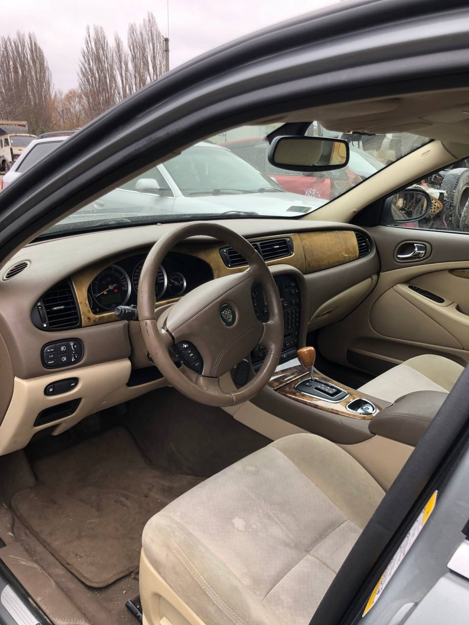 Jaguar на запчастини. 4