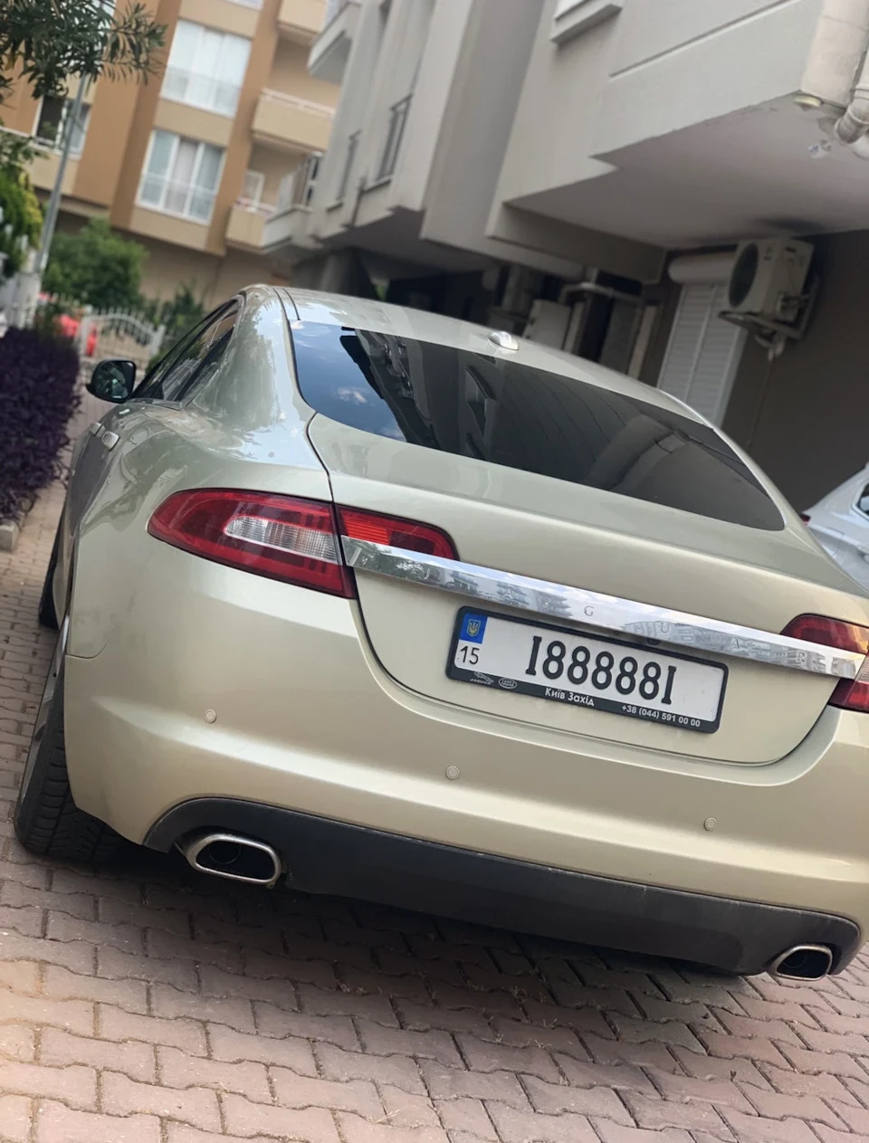 Повернув емблему jaguar 🐆