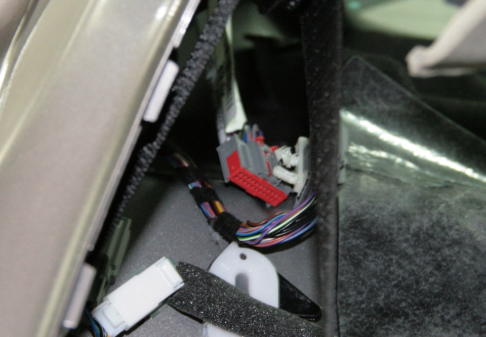 Встановлення Auto Dimming Mirror 2