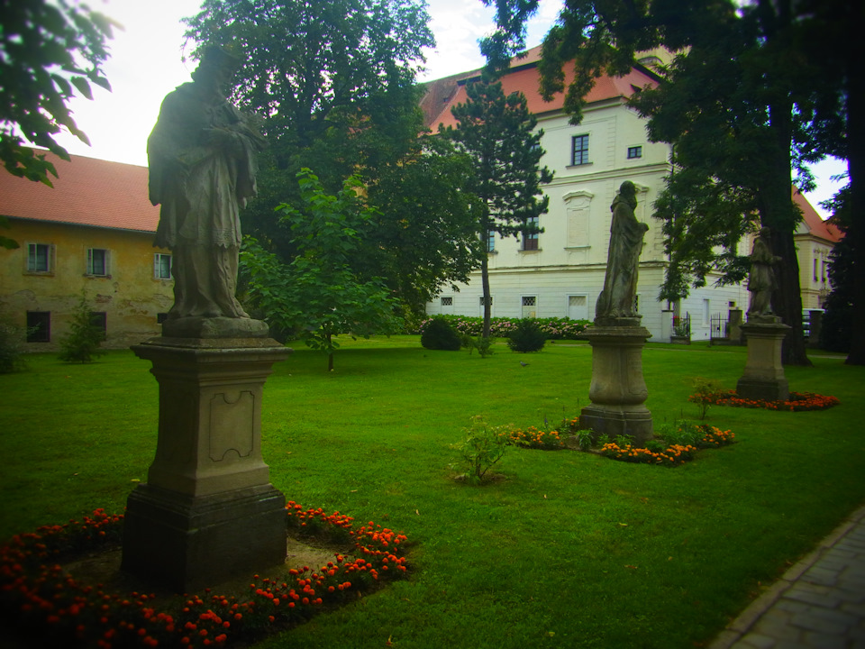 Rajhrad 2