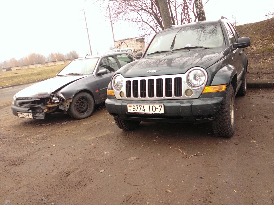 Самостійний ремонт бампера jeep KJ 2