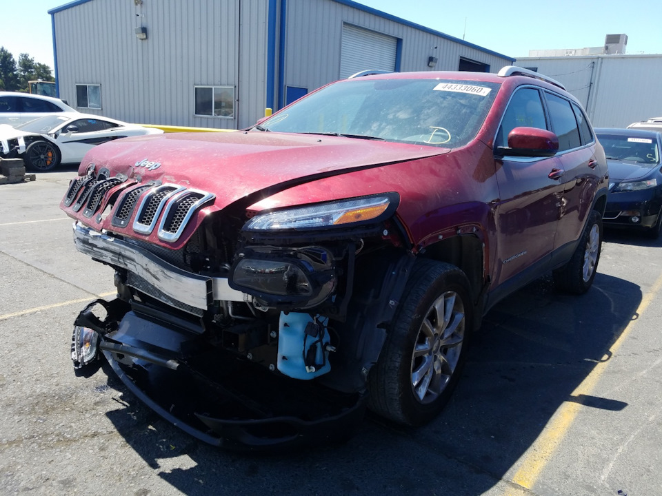 Ще один Jeep Cherokee у сім'ї 4