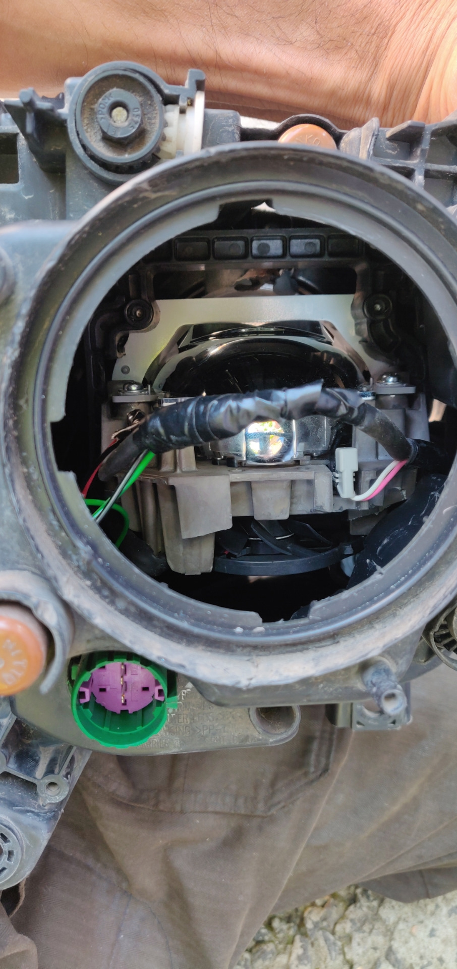 Фара. Установка BI LED від Prius lV, (XW50) 4
