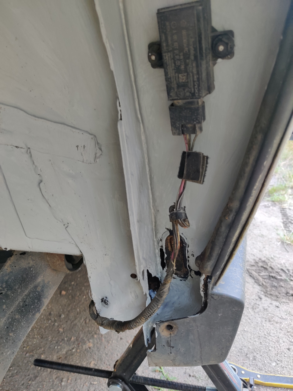 Корозія задніх арок та порогів 4