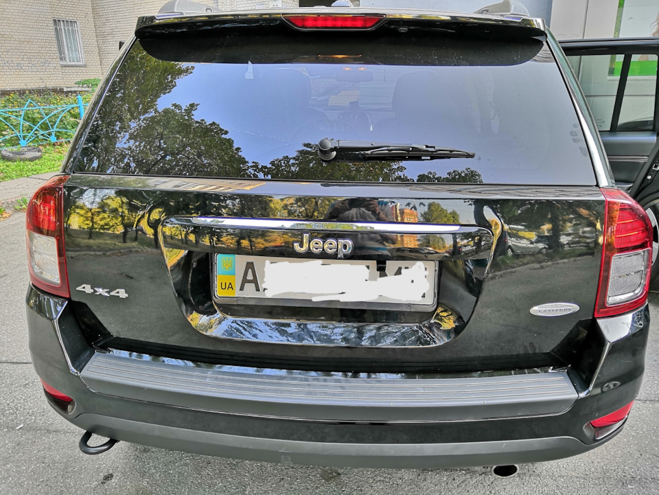 Встановлення камери Jeep Compass 3