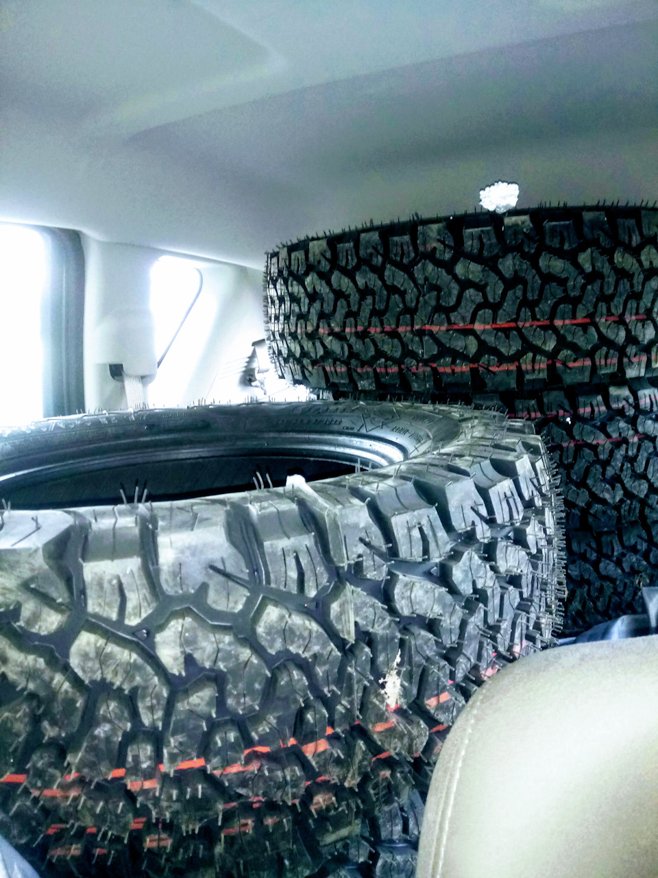 Jeep compass Гума літо 235 65 17 off road 1