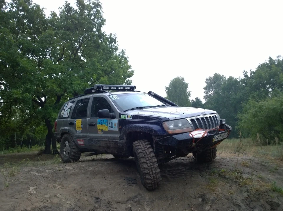 Бампер відірвали котлету втопили